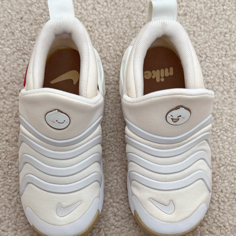 Nike Dynamo Go Flyease Kids Sneakers